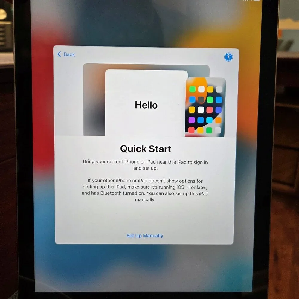 Apple 128GB iPad 5th Generation 2017 Tablet